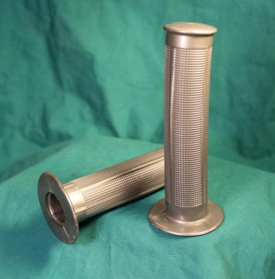 plast-handt. lång GRÅ 22/24