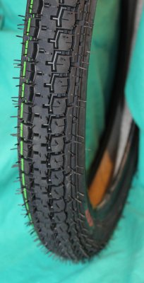 däck 2,50 x 15" LANDSVÄG