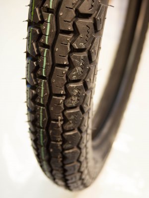 däck, 2,75 x 17" LANDSV.